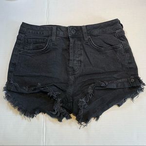 Sz. 26 Forever 21 black raw hem button front shorts